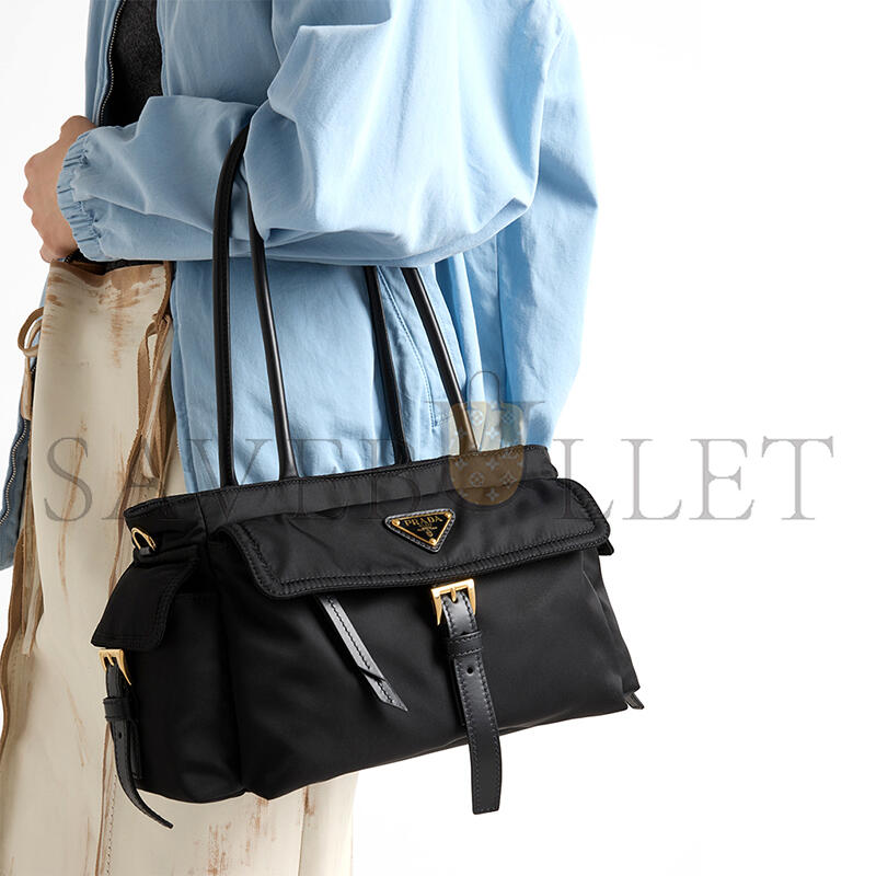 PRADA EXPLORE MEDIUM RE-NYLON AND LEATHER TOTE BAG 1BG596 (31*17*11cm) PRADA EXPLORE MEDIUM RE-NYLON AND LEATHER TOTE BAG 1BG596 (31*17*11cm)